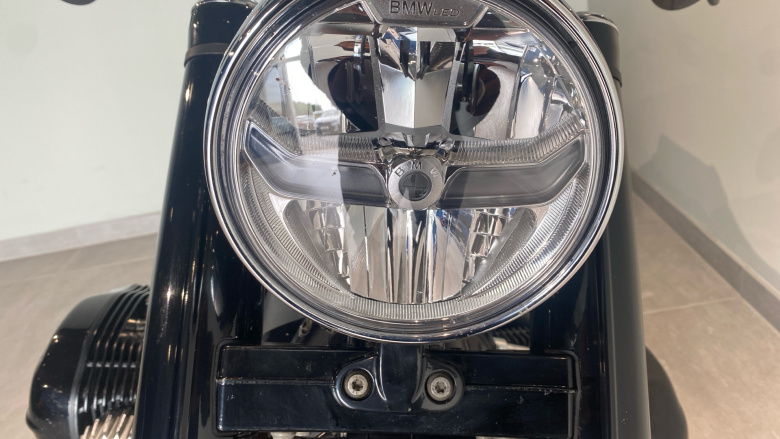 BMW R18 First Edition